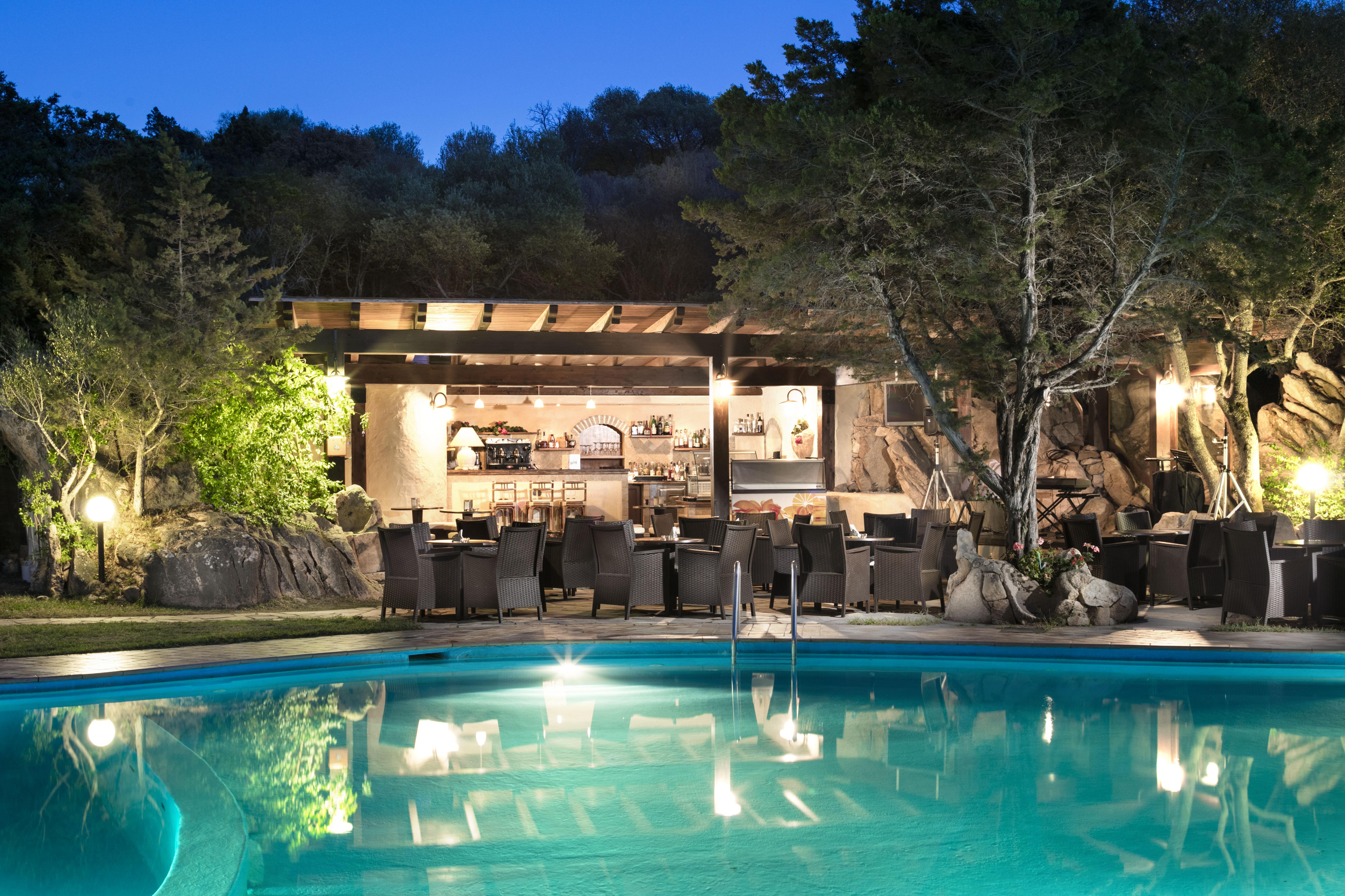 Hotel Rocce Sarde San Pantaleo Exterior photo