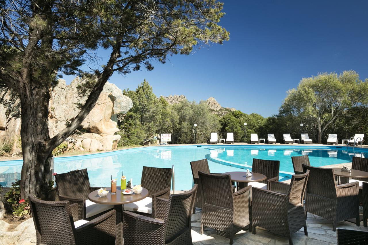 Hotel Rocce Sarde San Pantaleo Exterior photo