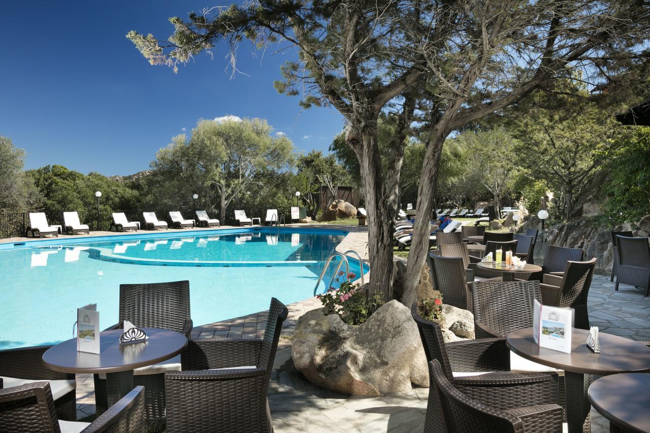 Hotel Rocce Sarde San Pantaleo Exterior photo