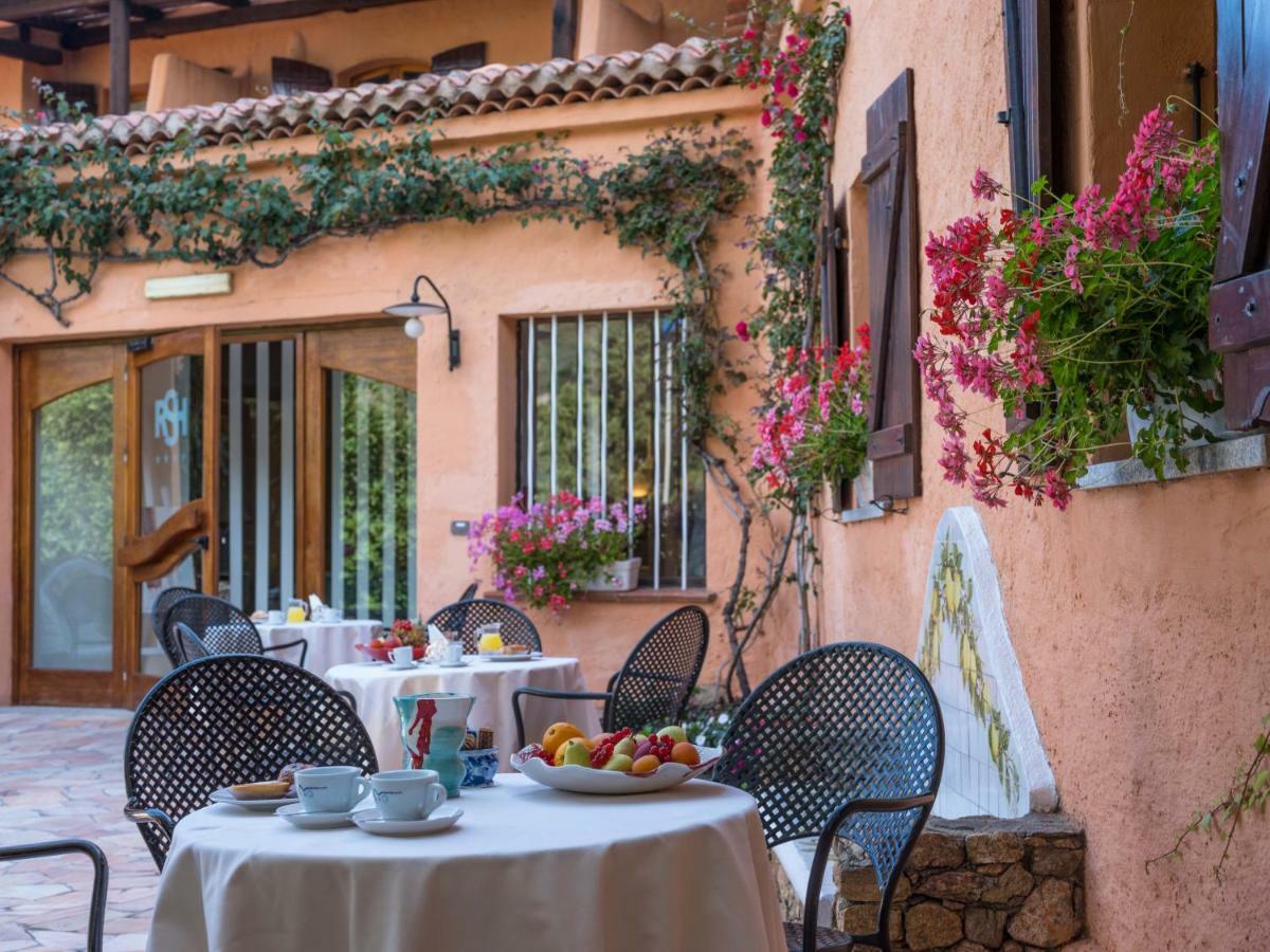 Hotel Rocce Sarde San Pantaleo Exterior photo