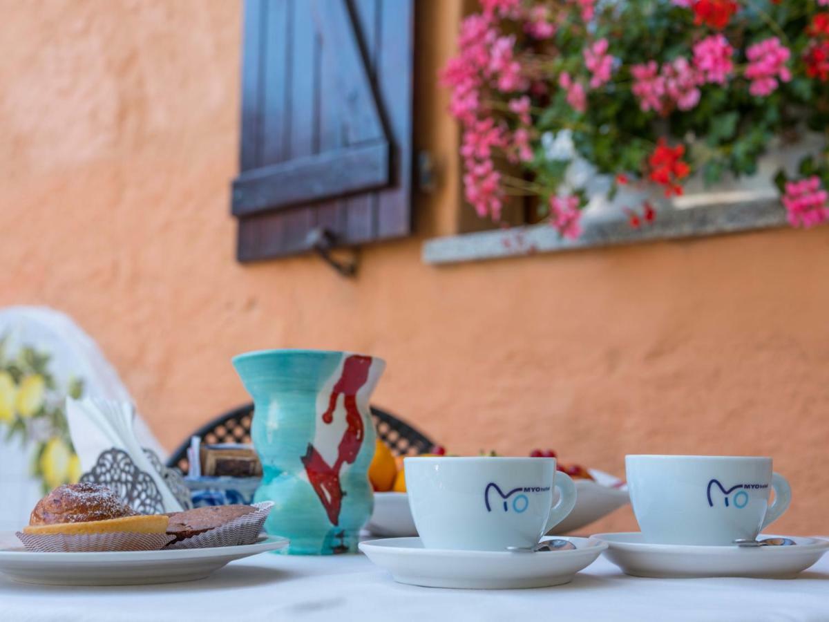 Hotel Rocce Sarde San Pantaleo Exterior photo