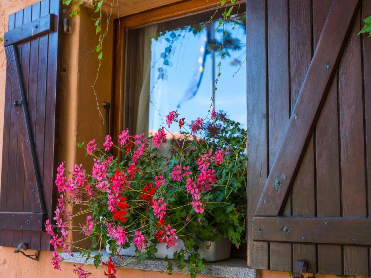 Hotel Rocce Sarde San Pantaleo Exterior photo